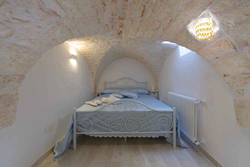 Вілла Le Alcove Del Leopardi Остуні Екстер'єр фото