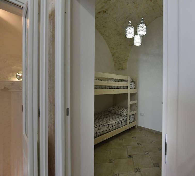Вілла Le Alcove Del Leopardi Остуні Екстер'єр фото